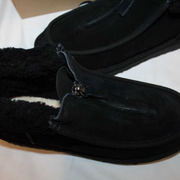NIB UGG WOMEN'S FUNKARRA BLACK SUEDE SHEARLING FRONT ZIP ANKLE BOOTIES SLIPPERS - Picture 4 of 7